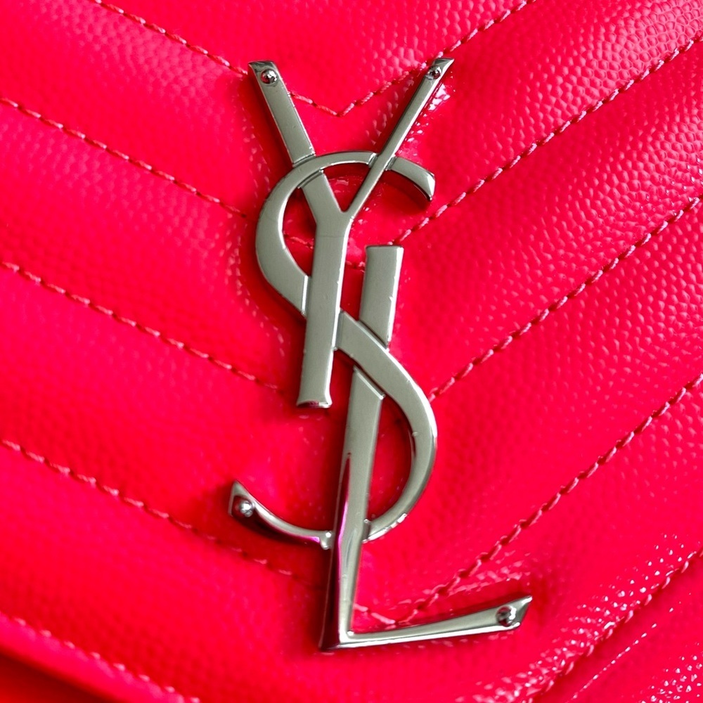 Yves Saint Laurent Wallet on Chain - Picture 9 of 10
